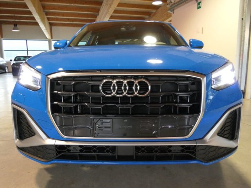 AUDI Q2