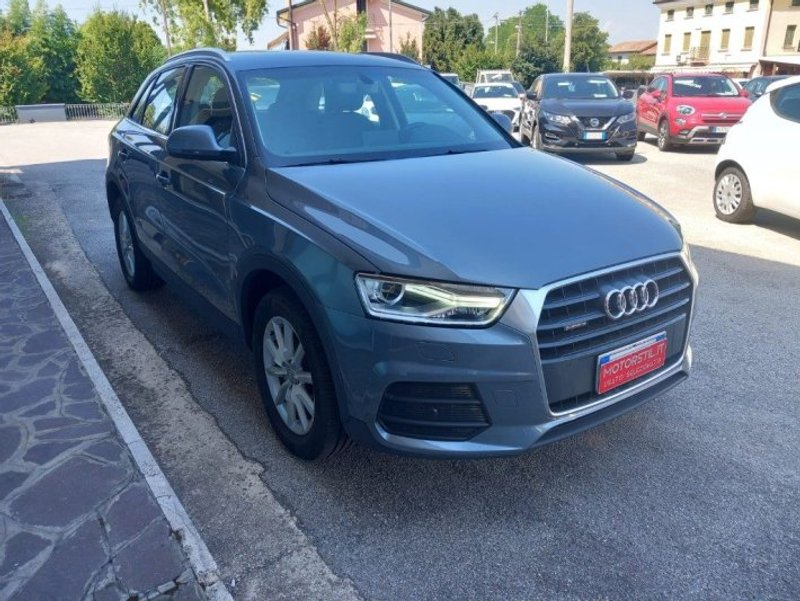 AUDI Q3