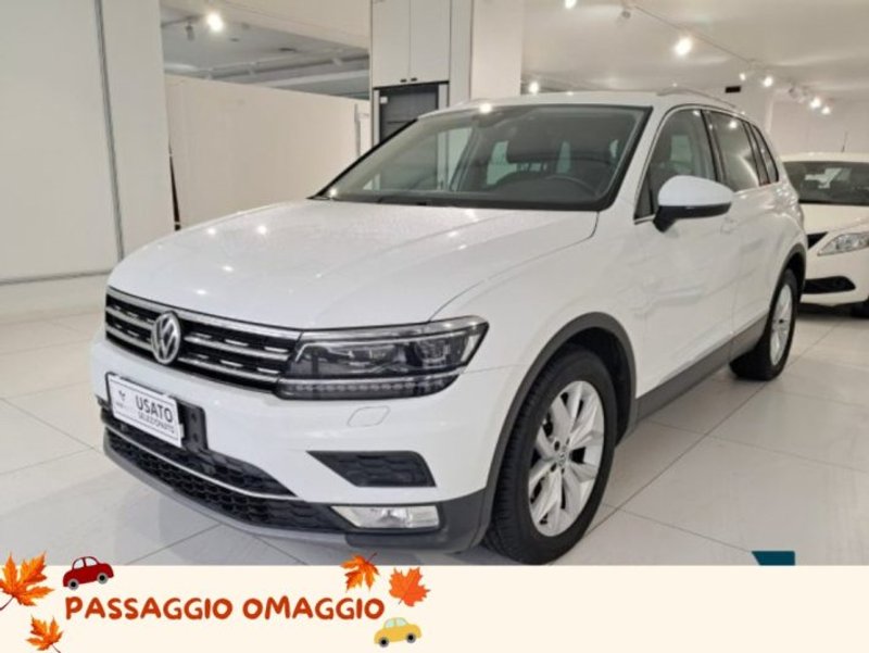 VOLKSWAGEN Tiguan