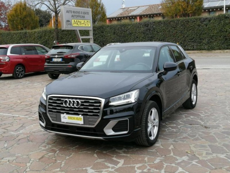 AUDI Q2