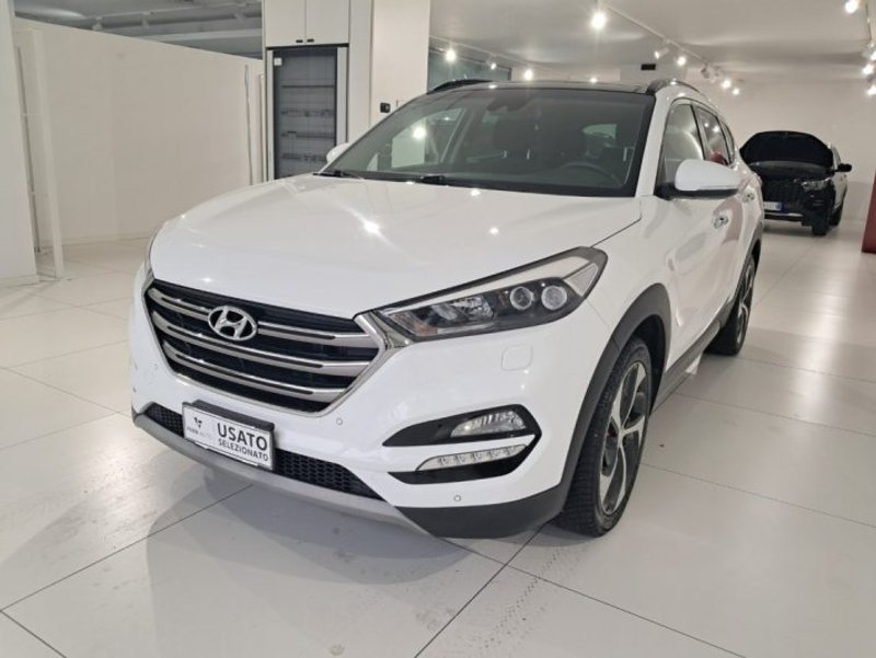 HYUNDAI Tucson