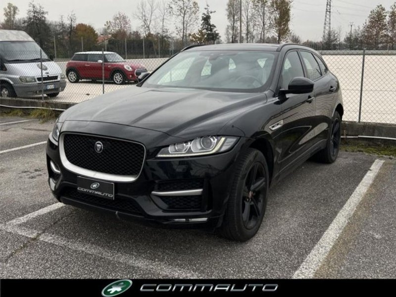 JAGUAR F-Pace