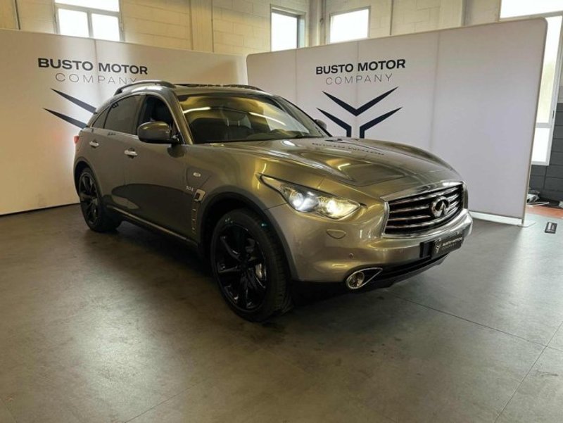 INFINITI QX70