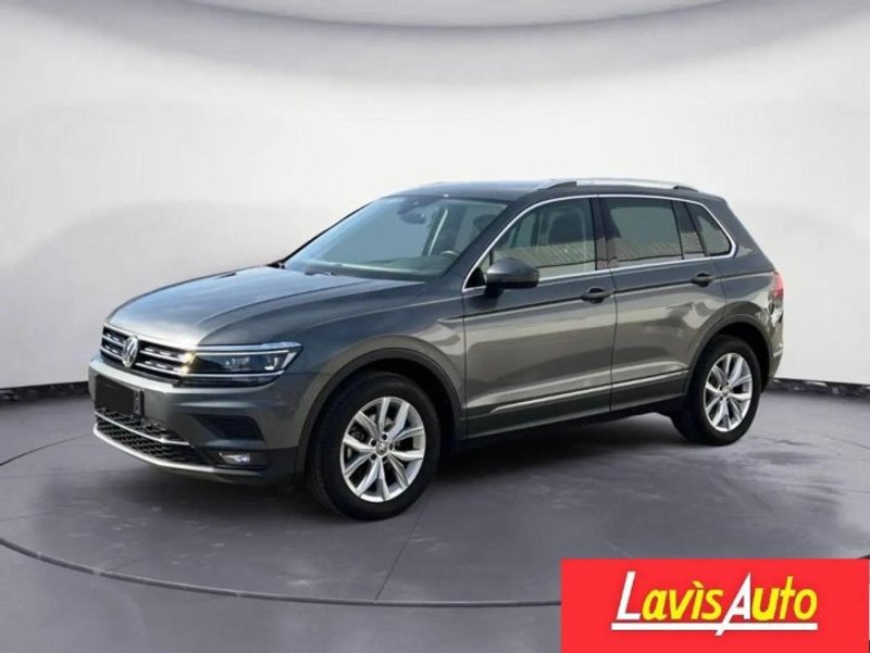 VOLKSWAGEN Tiguan