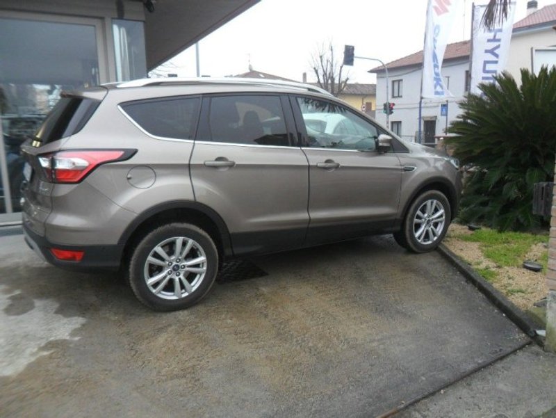 FORD Kuga