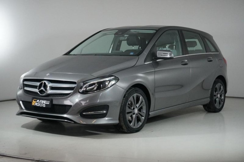 MERCEDES-BENZ B 180