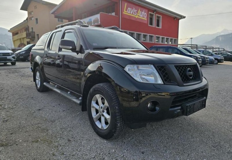 NISSAN Navara