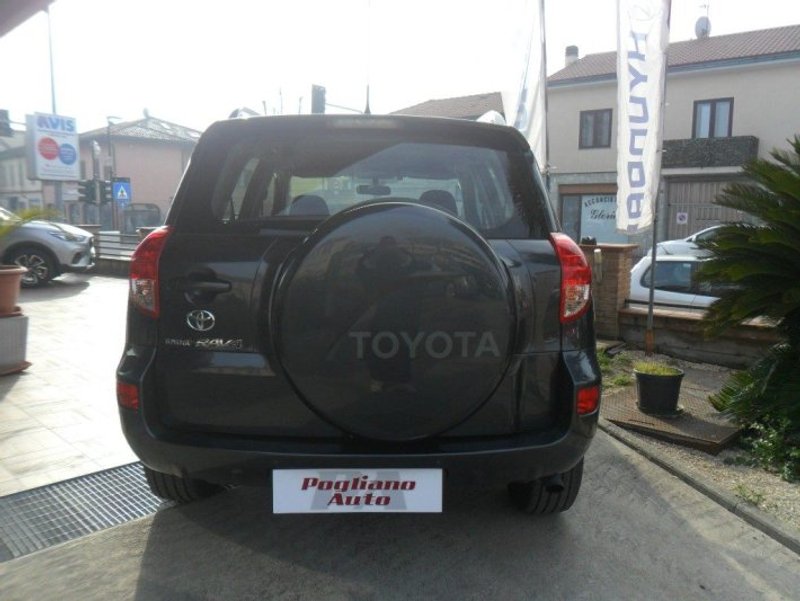 TOYOTA Rav 4