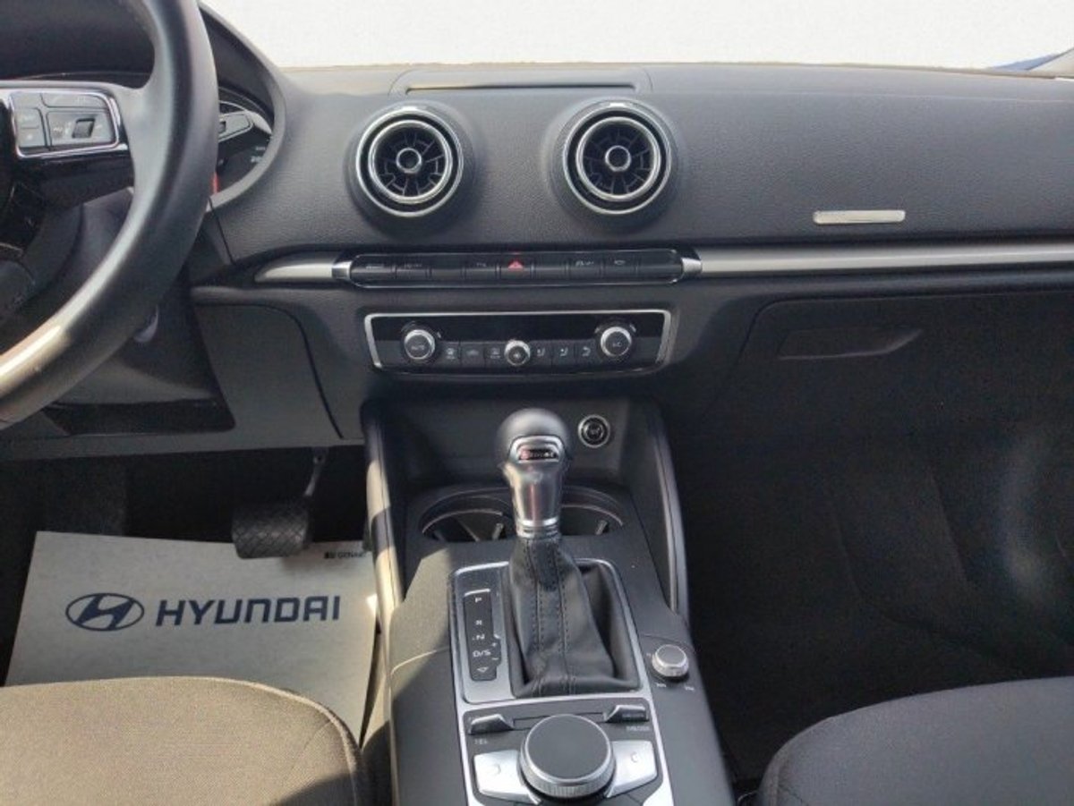 Younicar - 