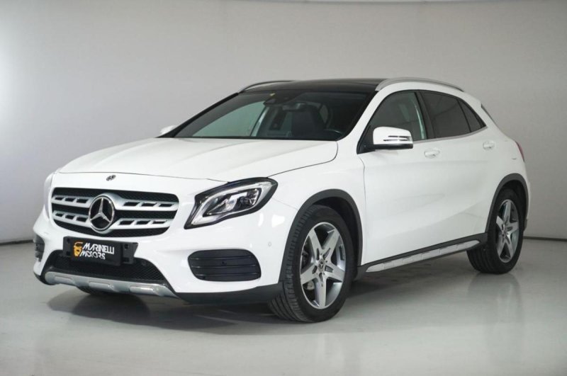 MERCEDES-BENZ Gla 200