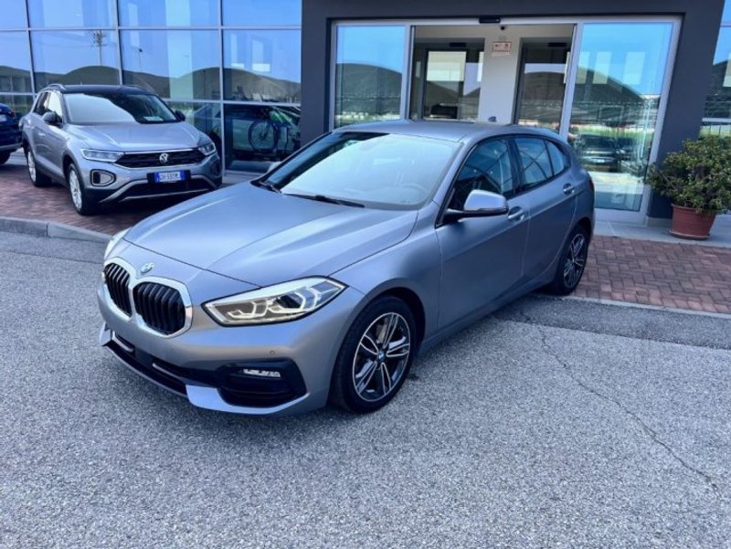 BMW 118