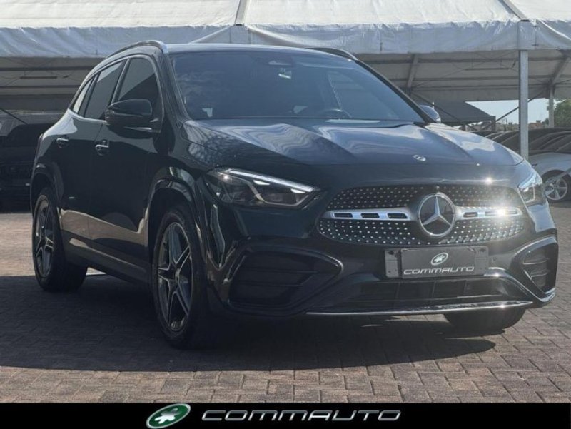 MERCEDES-BENZ Gla 200