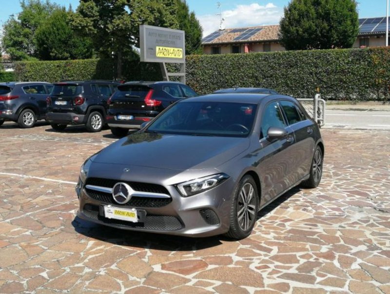 MERCEDES-BENZ A 180