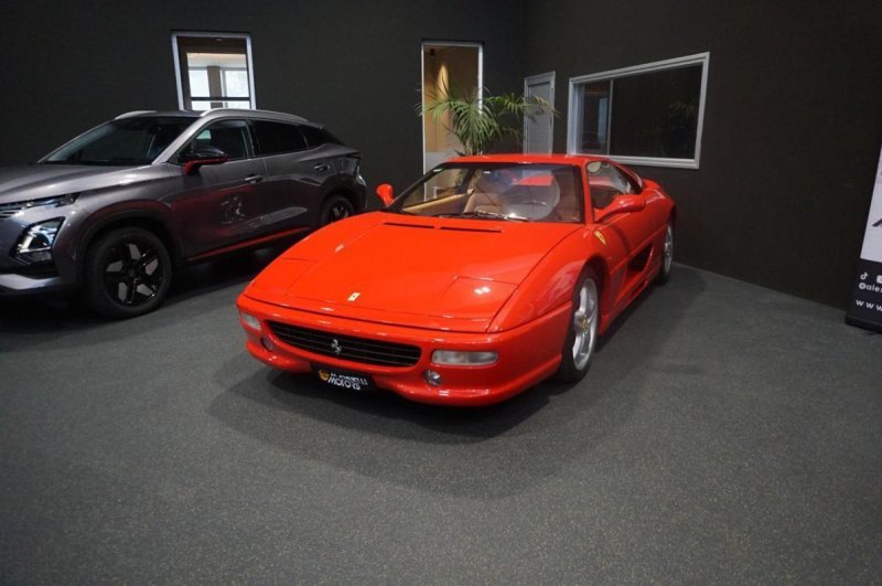 FERRARI F355
