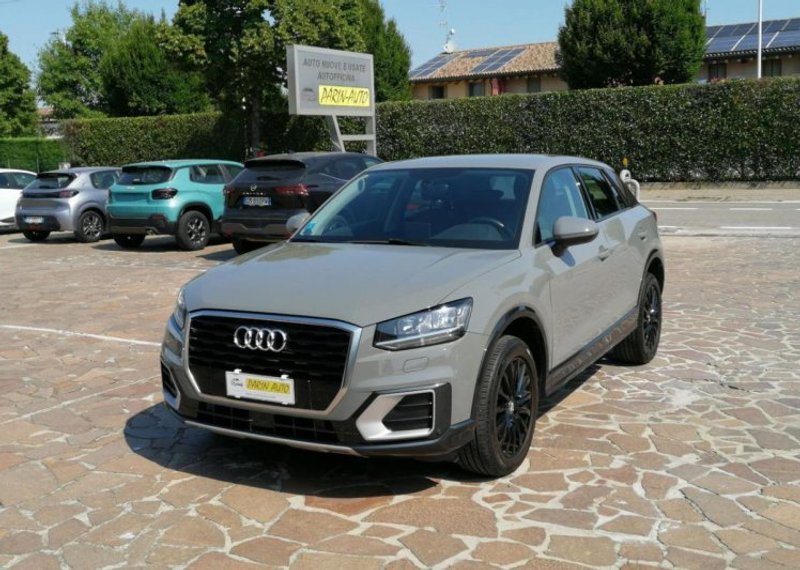 AUDI Q2