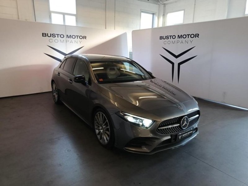 MERCEDES-BENZ CLA 220