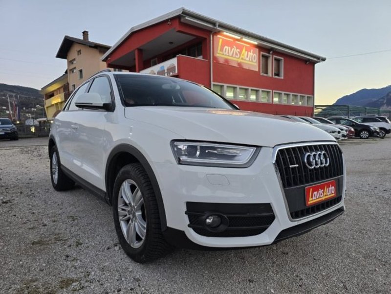 AUDI Q3