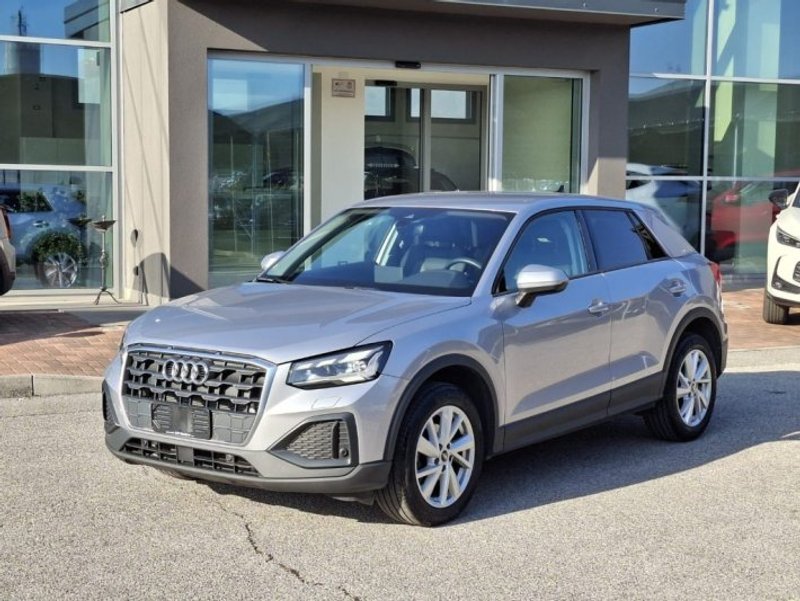 AUDI Q2