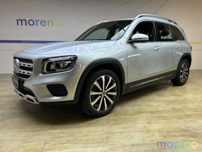 MERCEDES-BENZ Glb 220