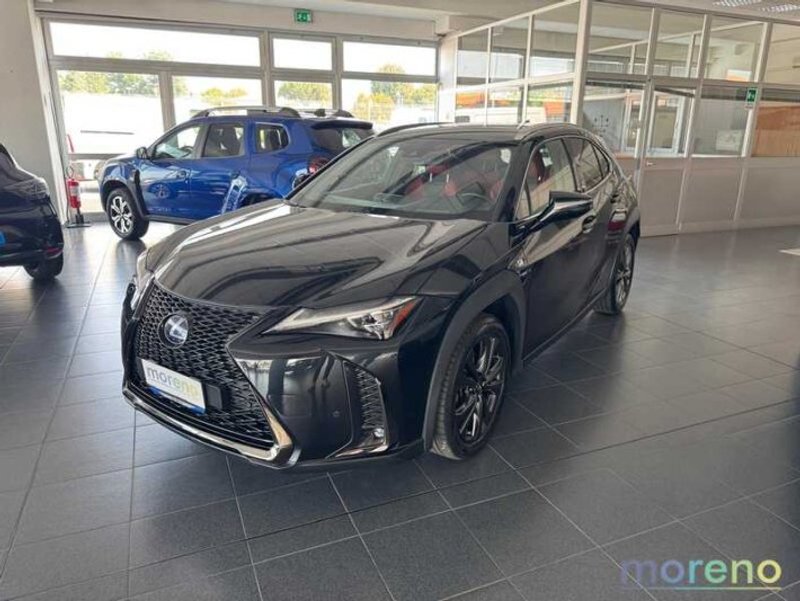 LEXUS UX