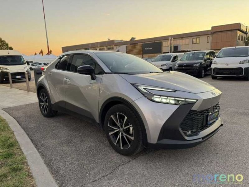 TOYOTA C-HR
