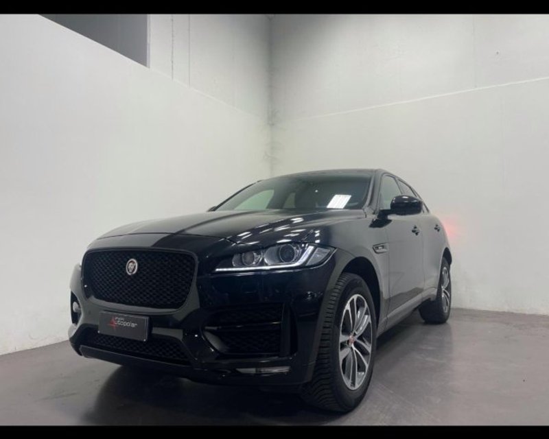 JAGUAR F-Pace