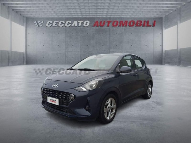 HYUNDAI i10