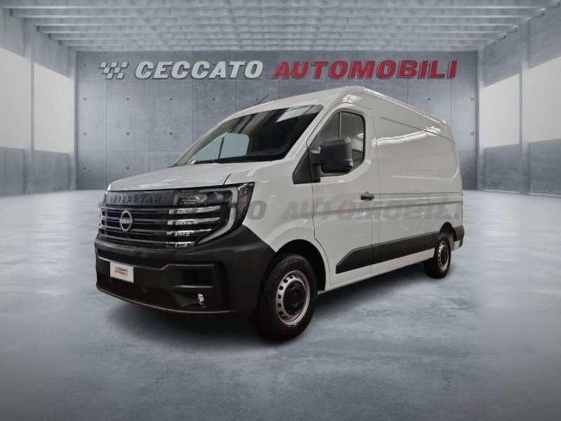 NISSAN Interstar