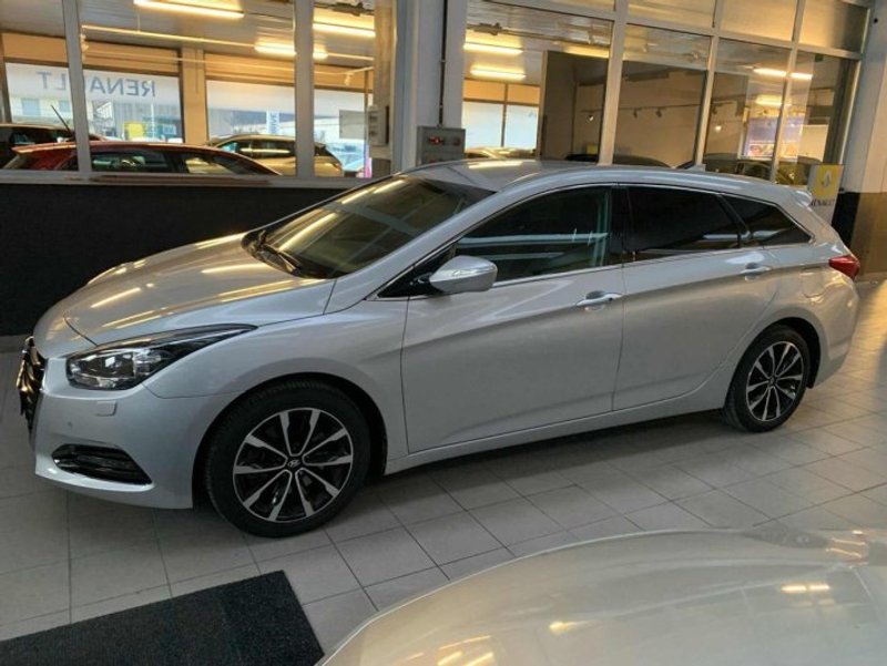 HYUNDAI i40  2012 Wagon