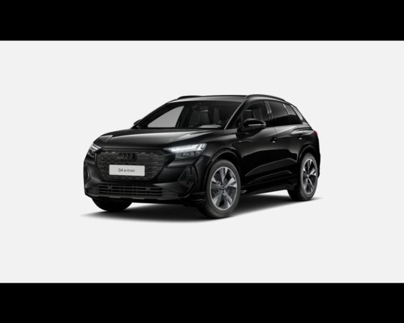 AUDI Q4