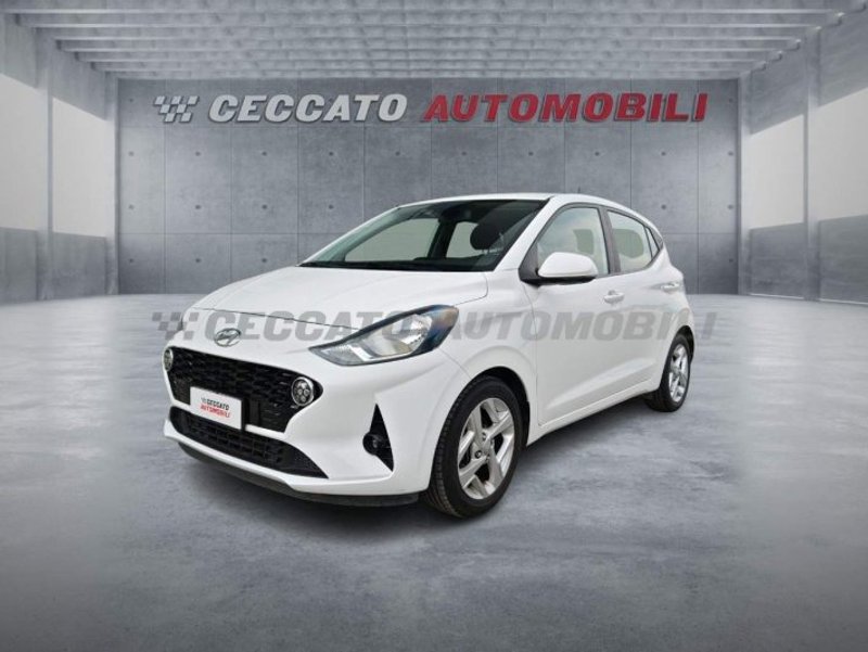 HYUNDAI i10