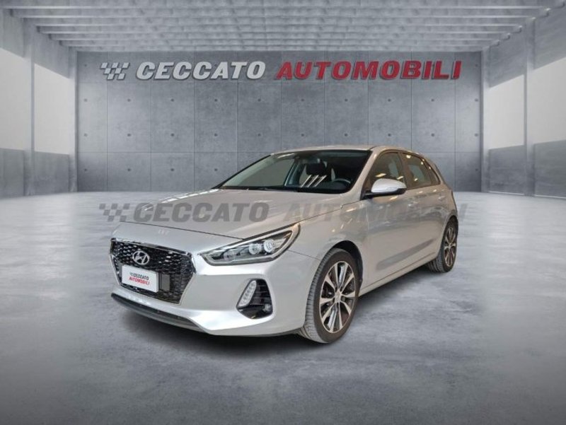 HYUNDAI i30