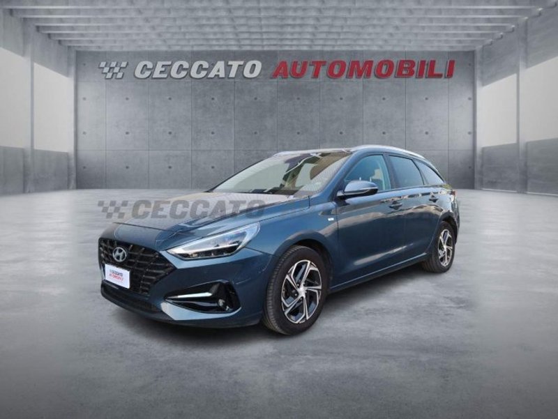 HYUNDAI i30