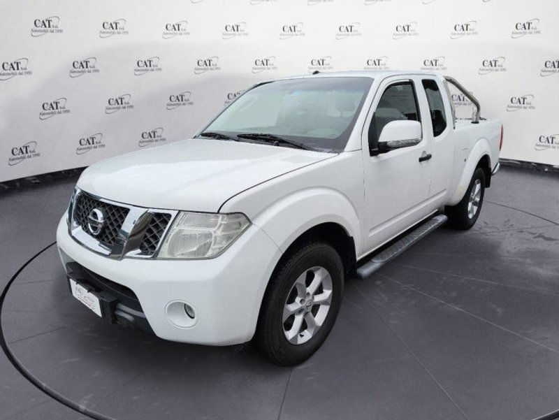 NISSAN Navara