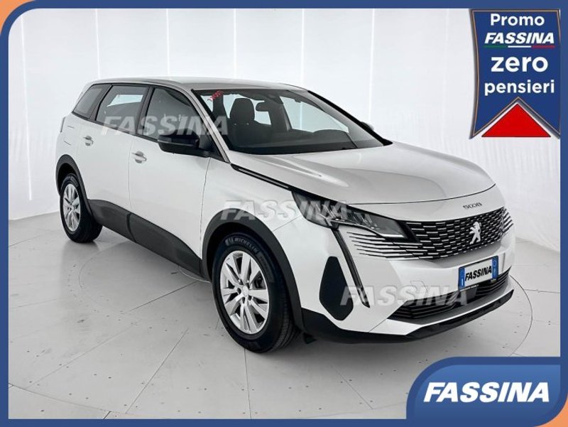 PEUGEOT 5008
