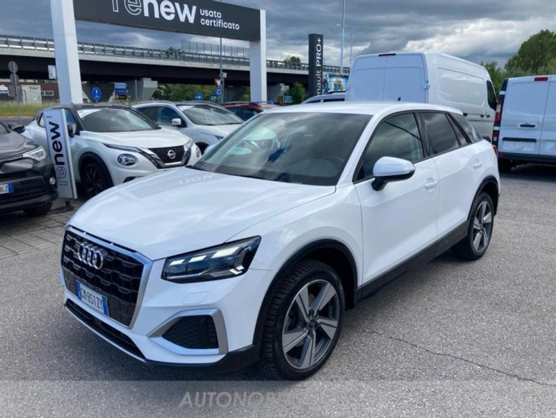 AUDI Q2